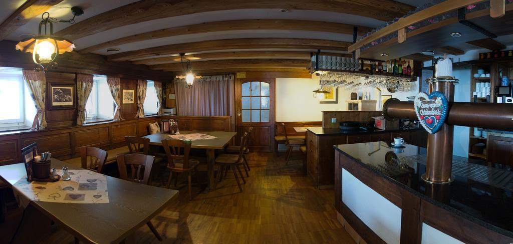 Panoramagasthof Auf Dem Auerberg Bernbeuren Kültér fotó